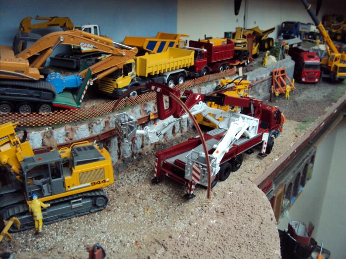 ATTREZATURA PER MONTAGGIO 
TRAVI PER GALLERIE