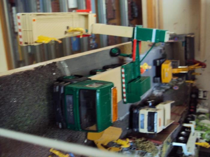 MAN con piattaforma artigianale per ponti