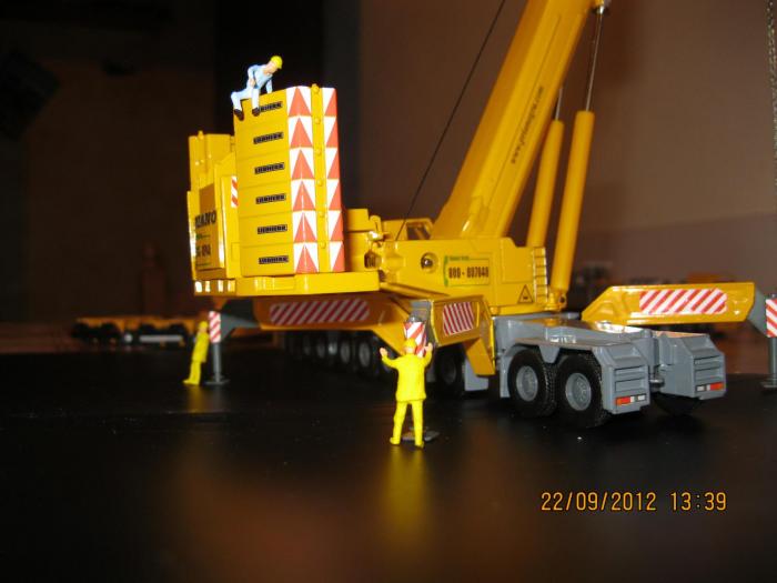 sollevamento di coppia con liebherr LTM 1750 e LTM 1400