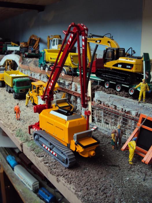 modello putzmaister modificato da mè costruito