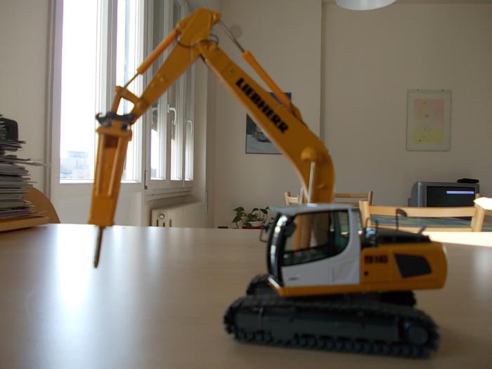 Liebherr 916 con martello