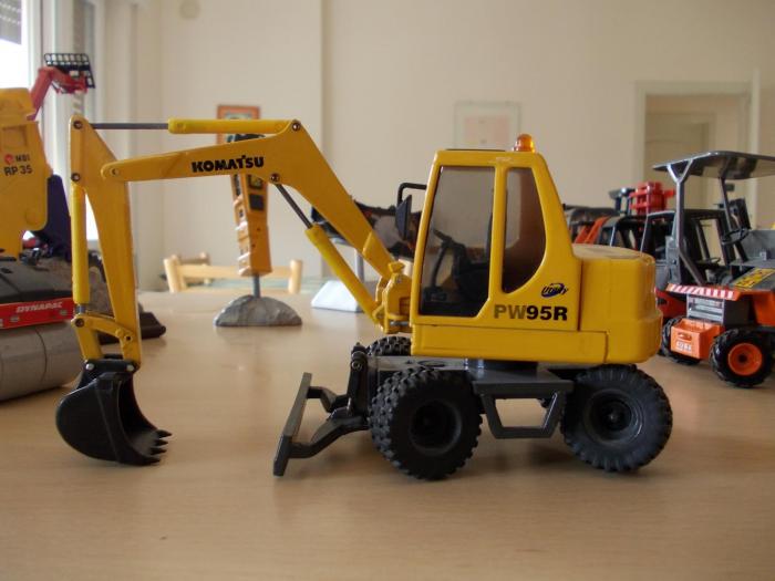 Komatsu PW95R