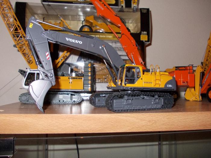 Volvo EC700B