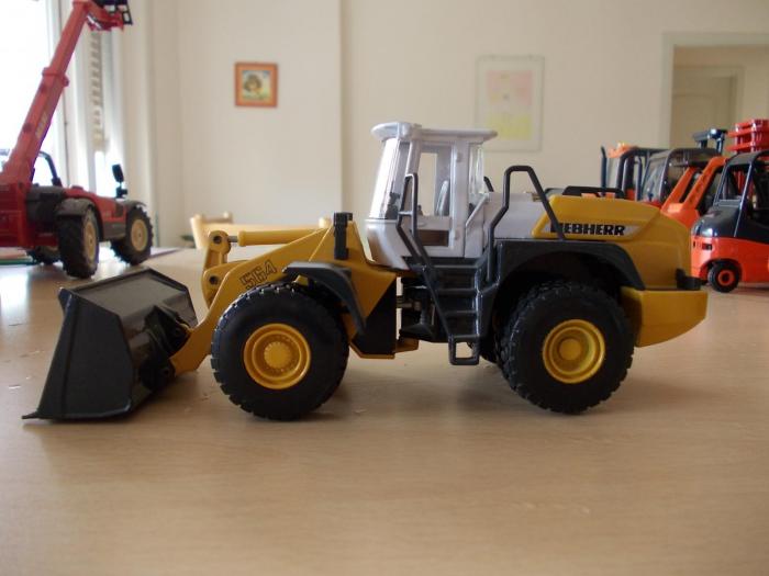 Liebherr L564