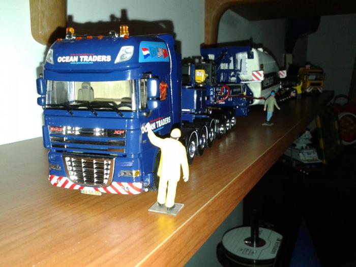 DAF XF MEGA WINDMILL OCEAN TRADERS CON SCORTA TECNICA.