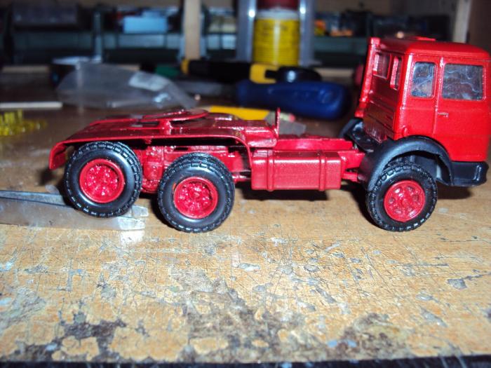 costruzione di un fiat 300 con semirimorchio pellicano