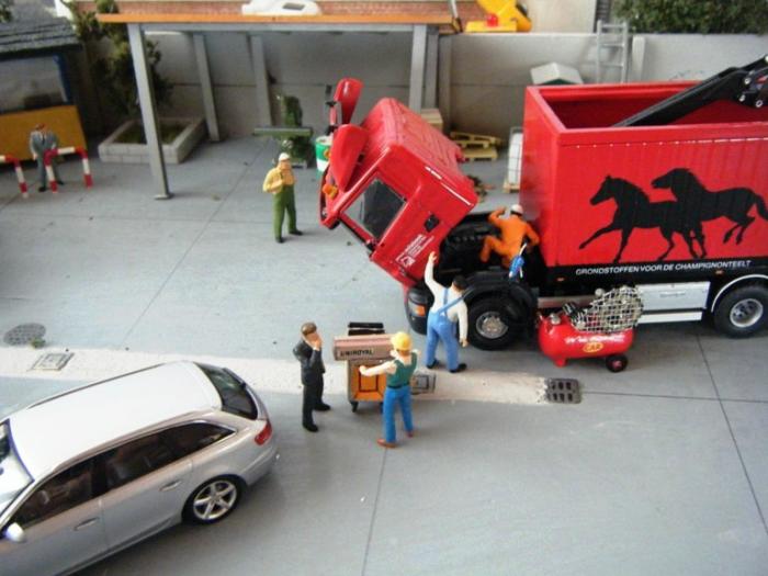 DIORAMA CAMION ROTTO 026.jpg