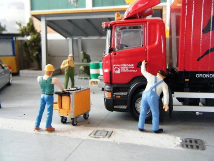 DIORAMA CAMION ROTTO 037.jpg