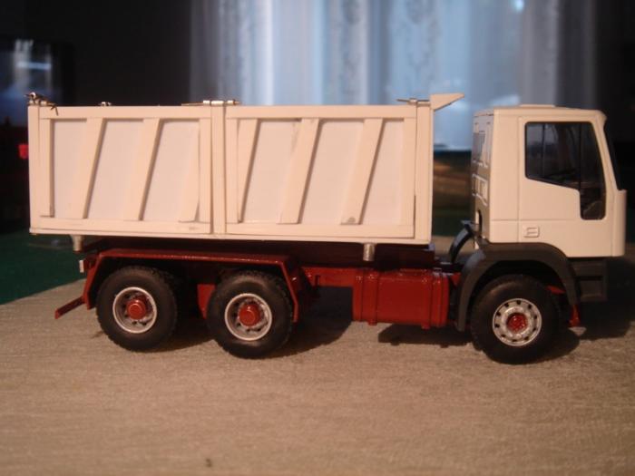 Iveco EuroTrakker