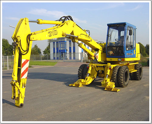 Liebherr A 310