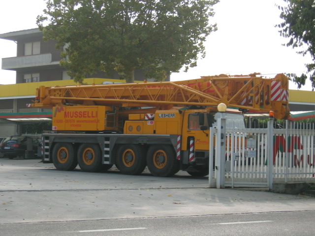 Liebherr LTM 1090/2