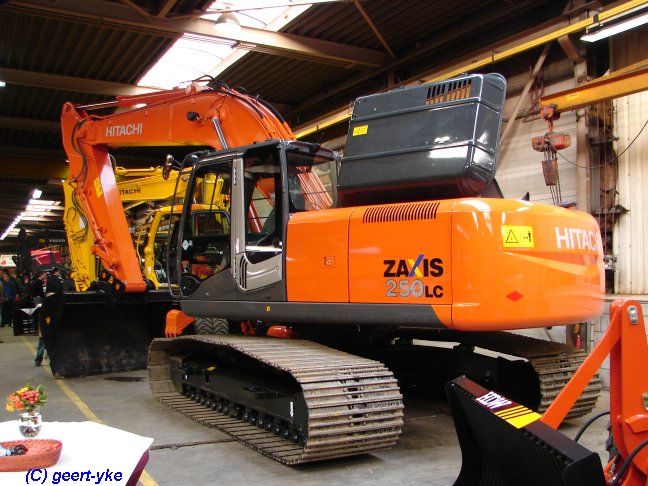 nuova serie hitachi zx 250