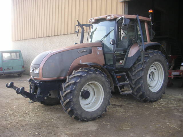 valtra T120