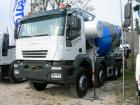 Iveco Trakker 440