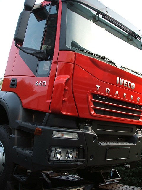 Iveco Trakker 440